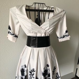 🤸🏻‍♀️BLACK AND WHOTE FLORAL DRESS🤸🏻‍♀️